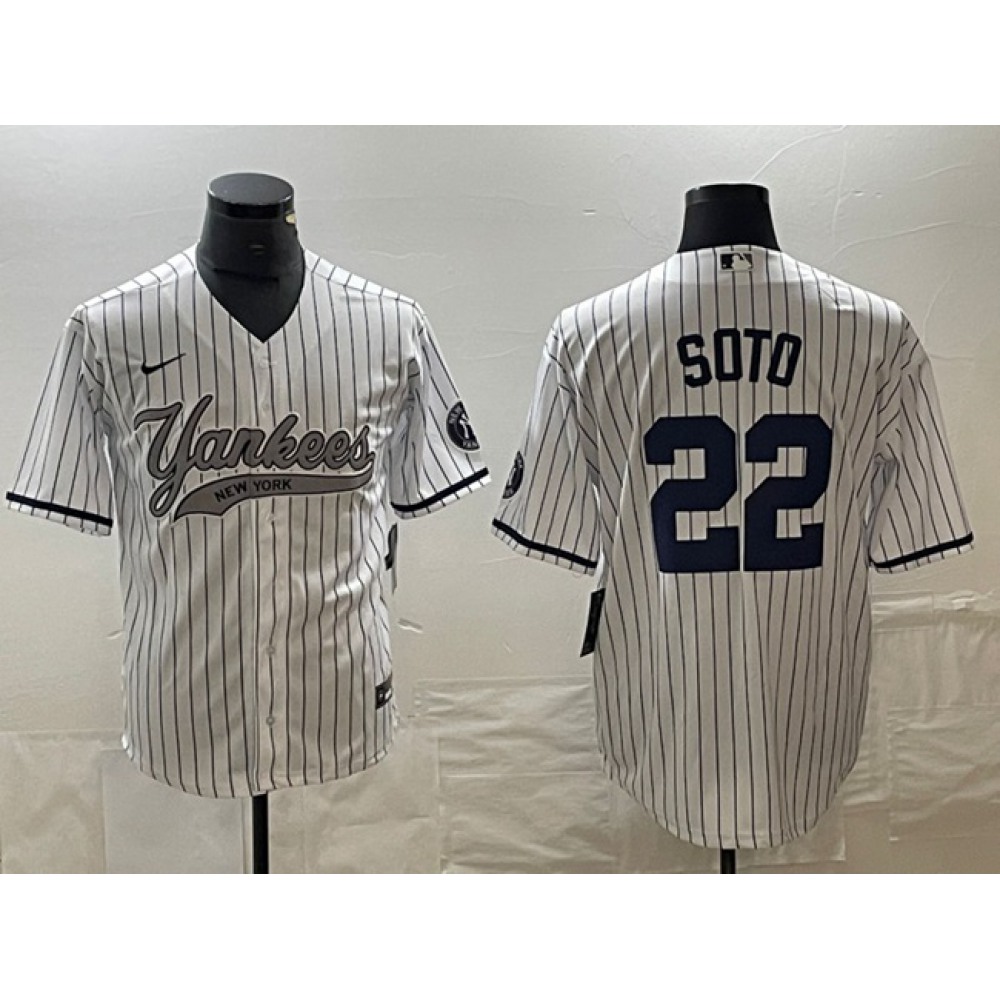Men's New York Yankees #22 Juan Soto White Cool Base Stitched Baseball Jersey 1
